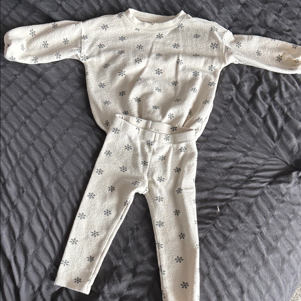 Cozy Cream Kids with Floral Pattern outfit